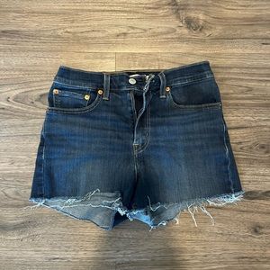 Levi High Rise shorts